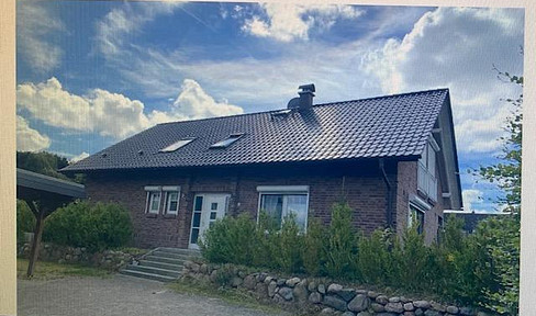 High-quality EFH in a good location