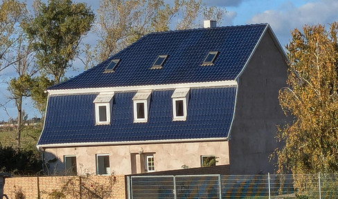 ehem. Gutshaus ohne Denkmalschutz im Grünen von Bernburg für fleißige Familie (San.-Bed.)