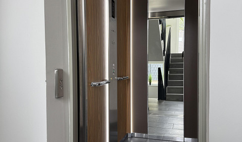 Moderne Penthouse Wohnung in Essen-Süd / Kettwig (dirketer Aufzug in die Wohnung)