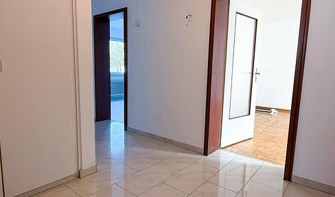 From private: 3-room apartment with balcony & cellar in Langenhagen