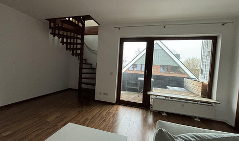 Fantastic 3.5-room apartment with loggia and fitted kitchen in Stockelsdorf - central & quiet