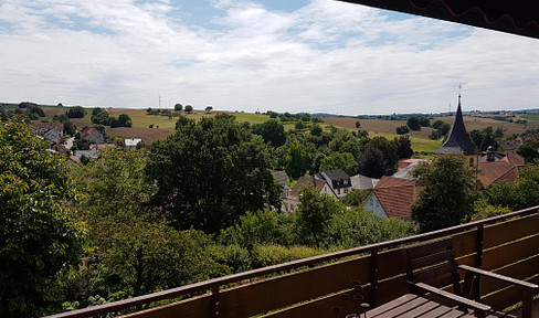 Fantastic detached house with granny apartment and affordable ground rent