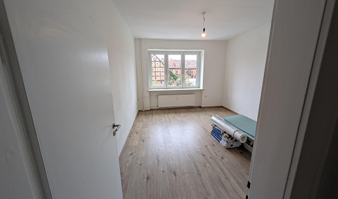bright 2-room apartment, freshly renovated