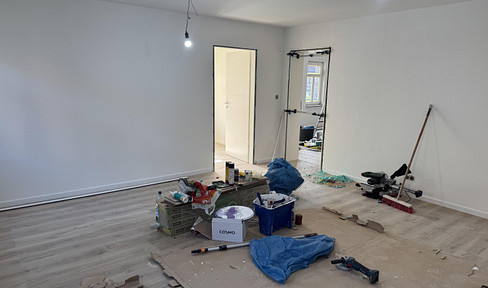 Central & quiet: Freshly renovated 3-room apartment incl. fitted kitchen in a perfect location
