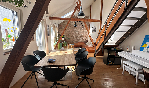 Completely renovated farmstead with granny apartment in the heart of Groß-Umstadt