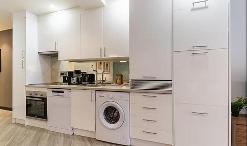 Room for rent in a fully furnished apartment
