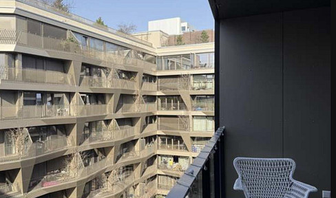 Modern, sunny and central flat with balcony, gym, rooftop terrace, and concierge