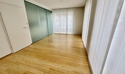 SUPERLAGE! TOP AUSSTATTUNG! Helle Büroeinheit in Frankfurt-Nordend, Parkplatz, Provisionsfrei