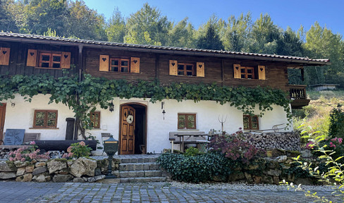 Premium-Liebhaberobjekt in Alleinlage