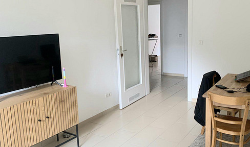 Duissern 3,5 Z., möblierte Wohnung inkl. Küche , Hochparterre, Hohe Decken mit Sonnenbalkon ni