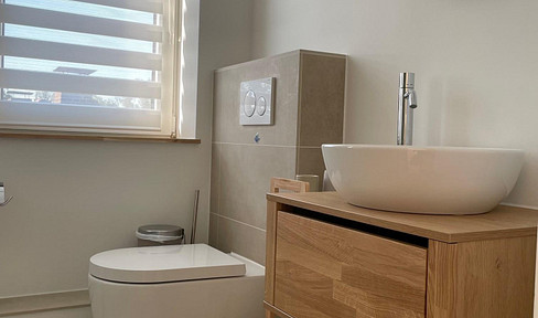 Fully furnished (incl. WLAN): Charming, renovated 2-room apartment in an old building in Wehlheiden