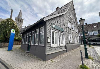 Charmantes Restaurant in historischem Fachwerkhaus direkt am Langerfelder Markt – Wuppertal