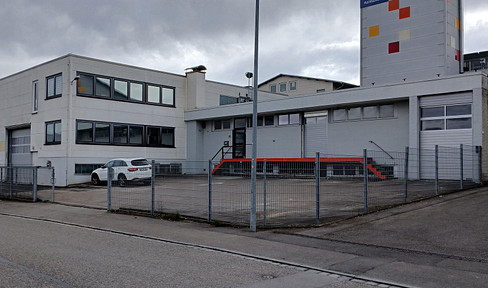 2 warehouses with offices and open space