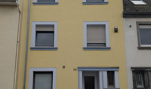 Family home, multi-generation home or rental property in a central location in Mönchengladbach