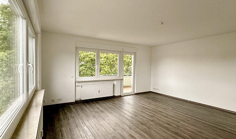 First occupancy after modernization: Bright 3-room apartment with balcony, daylight bathroom, parking space