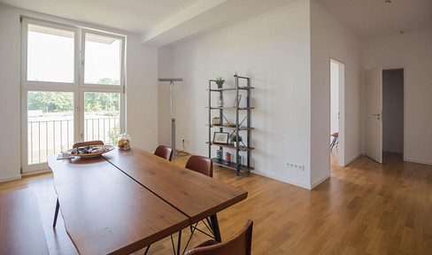 Helles Loft am Platz des 4. Juli - das Loft ist NICHT möbliert
