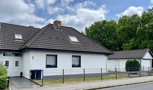 From private owner - detached house in Oberneuland with garage and sunny garden