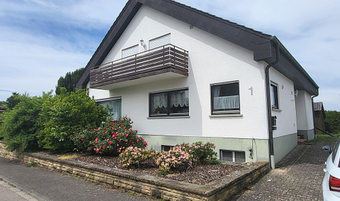 House with large garden on the outskirts of Ölbronn-Dürrn