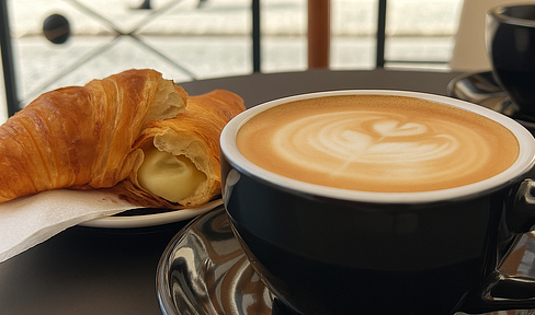 Handing over the keys to a new chapter: Charming café in the heart of Vienna is looking for a successor