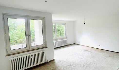 FREE OF PROVISION - Well-kept 2-room apartment with balcony & green view in Bremen-Huchting