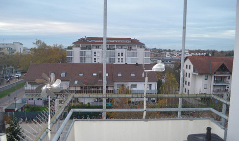 1-room apartment in a fantastic location on the Seepark, view of the Kaiserstuhl