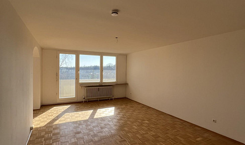 Bright 3.5-room apartment in Haar
