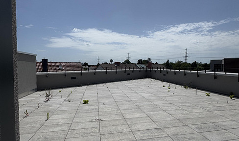 Penthouse with skyline view in the factory loft - 168 m² design highlight with panoramic roof terrace | 6.3.1