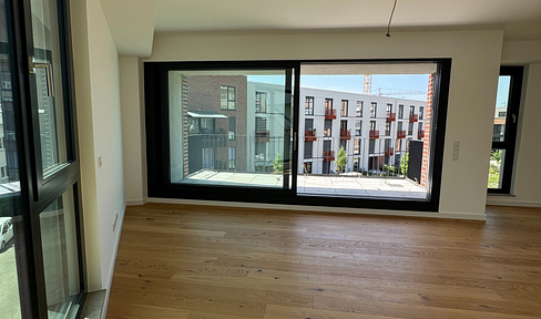 Open space with a ceiling height of up to 2.85 in the Loft House by Factory Suites | 6.1.6