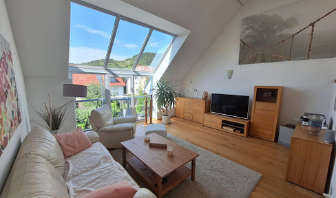 Modern, spacious and light-flooded living in a quiet top location - commission-free - 4 to 5 rooms