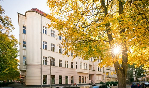 Exclusive 2-room top floor apartment with terrace, perfect location