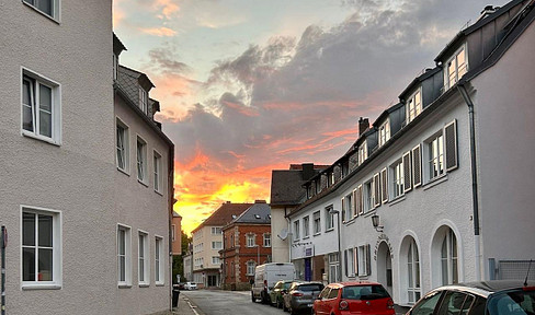 EG: 2 Zimmer möbliert mit Einbauküche sanierter Altbau Altstadt