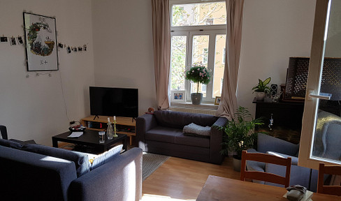 Bright two-room apartment with fitted kitchen