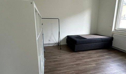 Furnished 2-room apartment - 2 S-Bahn stops from the city center