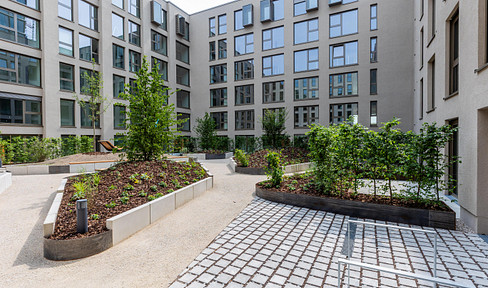 A place to arrive - clarity, light & security at Zollhafen Mainz