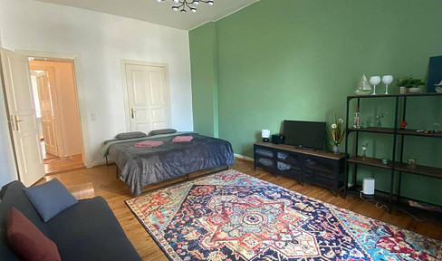 2-room old building with balcony - Newly furnished & fully equipped - Friedrichshain