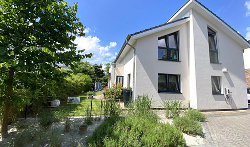 Your modern home near the university - attractive investment thanks to leasehold land!
