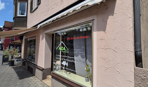 Nice store on Pforzheimer Str. near Löwenmarkt, commission-free from 1.9.25 or earlier