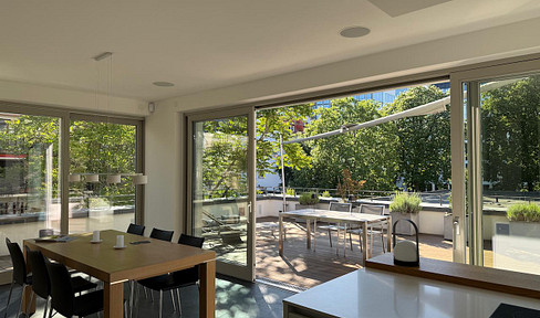 Fantastic apartment with large roof terrace
