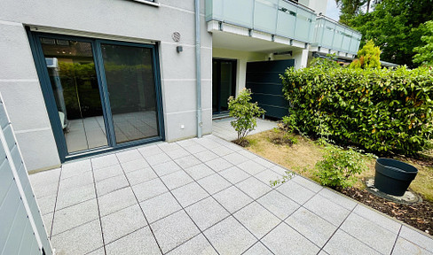 Modern 2.5-room apartment with high-quality furnishings + garden in a top location in Schwaig - commission-free