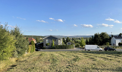 Usingen - Top plot in top location - gentle south-facing slope, distant view, direct from the owner