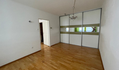 Ruhige, helle Single- oder Pärchenwohnung in sehr gutem Zustand