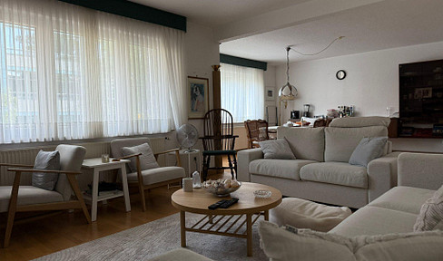 Spacious 3-room apartment with balcony/furnishings in a quiet location in Wuppertal