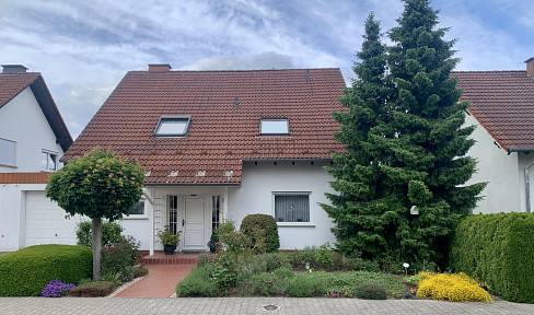 Wohntraum mit Weitblick - Freistehendes Einfamilienhaus in begehrter Aussichtslage