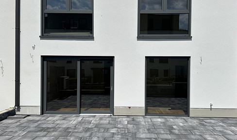4 ROOM APARTMENT IN NEW BUILDING WITH LARGE SOUTH-facing TERRACE