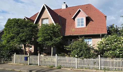 Detached house Lüneburg-East 217sqm, full basement, 1985