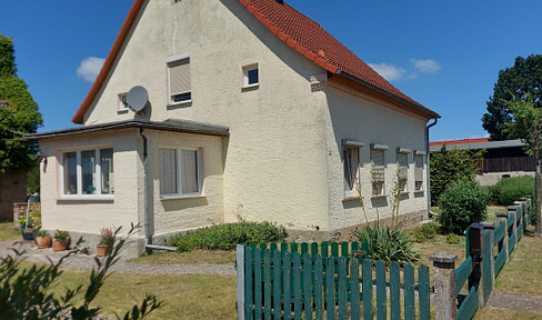 Renovated detached house on a fantastic 6078m² plot with large barn
