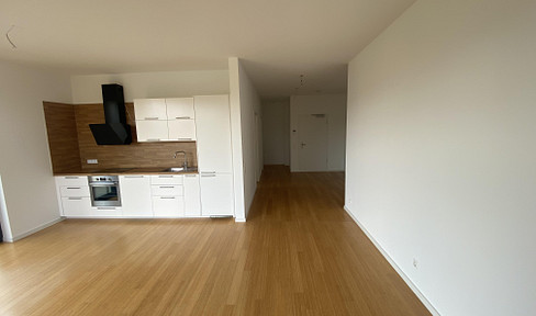 Second occupancy after refurbishment_balcony_elevator_EBK