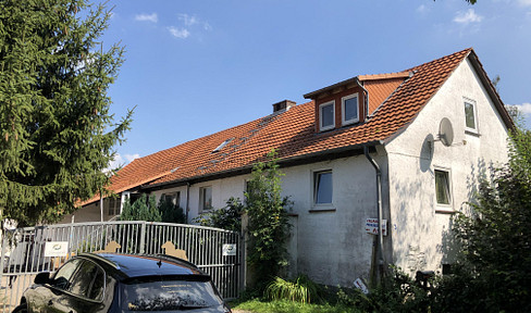 Aussiedlerhof - horse keeping - horses - yard - house - farm