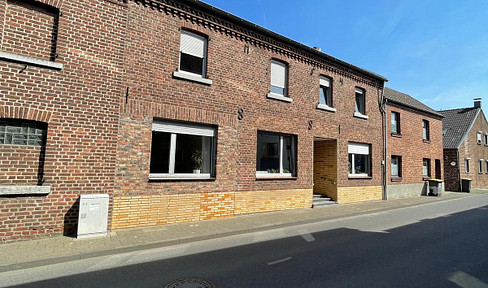 Cozy 1.5-room apartment in Jülich-Barmen - partially furnished, first floor, available immediately!