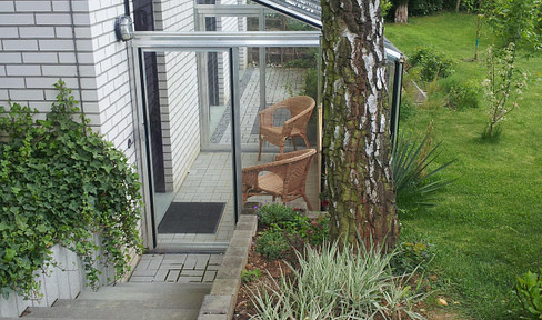 Apartment with conservatory